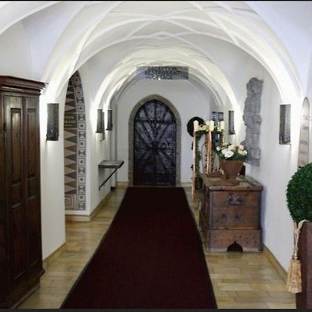 אימסט Schlosshotel Post Edelfreisitz Sprengenstein מראה חיצוני תמונה
