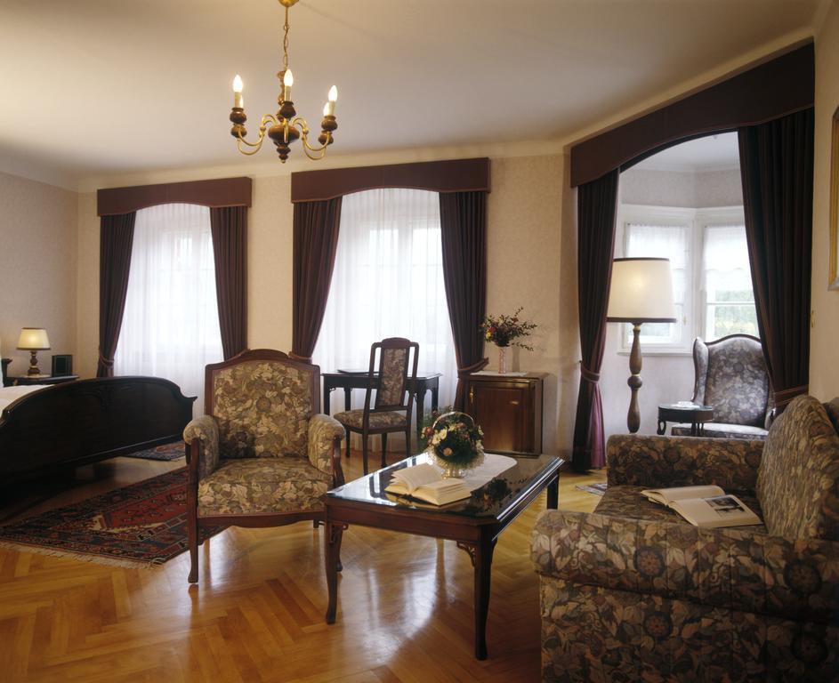אימסט Schlosshotel Post Edelfreisitz Sprengenstein מראה חיצוני תמונה