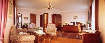אימסט Schlosshotel Post Edelfreisitz Sprengenstein מראה חיצוני תמונה